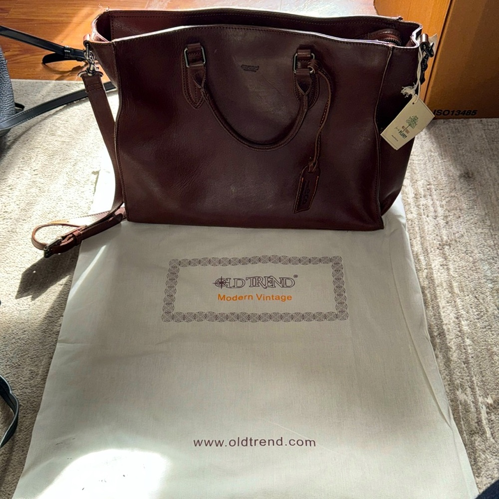 Old Trend Monte Leather Tote Bag